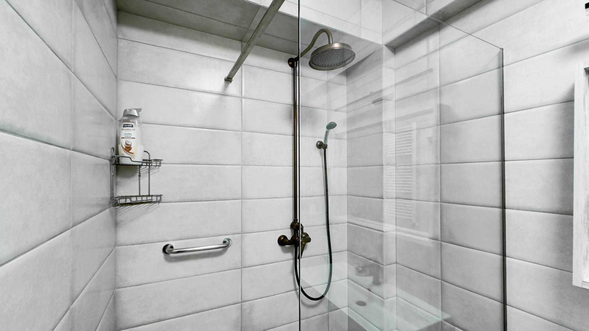 Glass New Apartments Ultracentral Chişinău Eksteriør billede